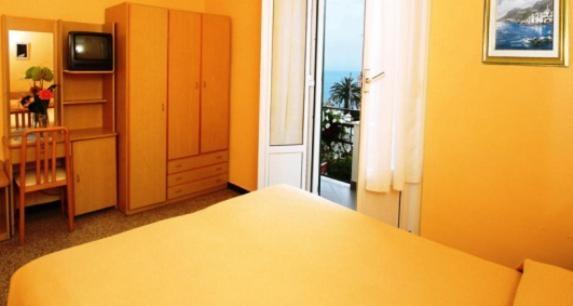 Hotel Villa Bianca Laigueglia Kamer foto