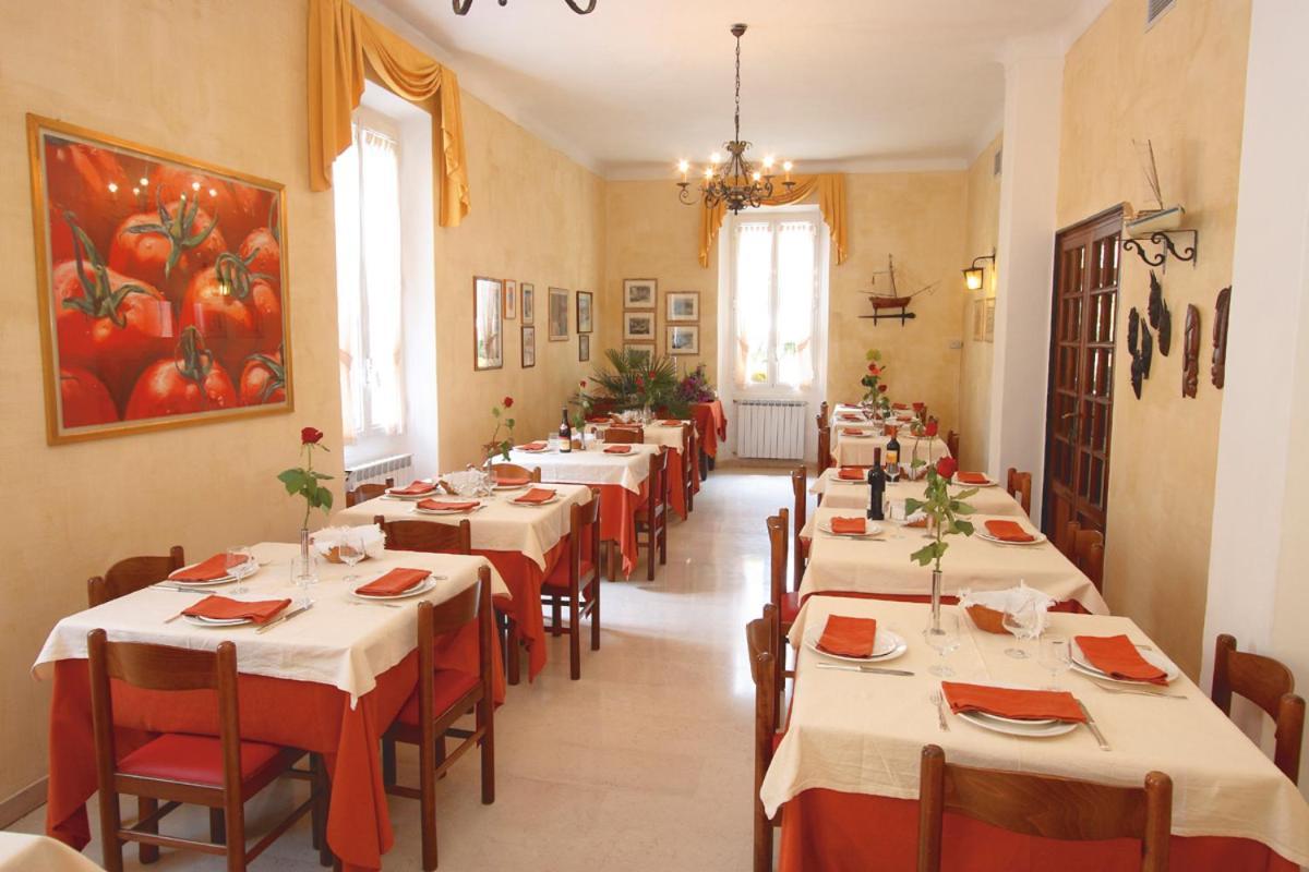 Hotel Villa Bianca Laigueglia Buitenkant foto